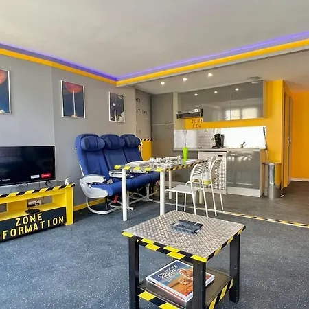 Ferienwohnung Objectif Cosmos Magnifique T2 A 4 Min Du Parc Chasseneuil-du-Poitou Exterior foto